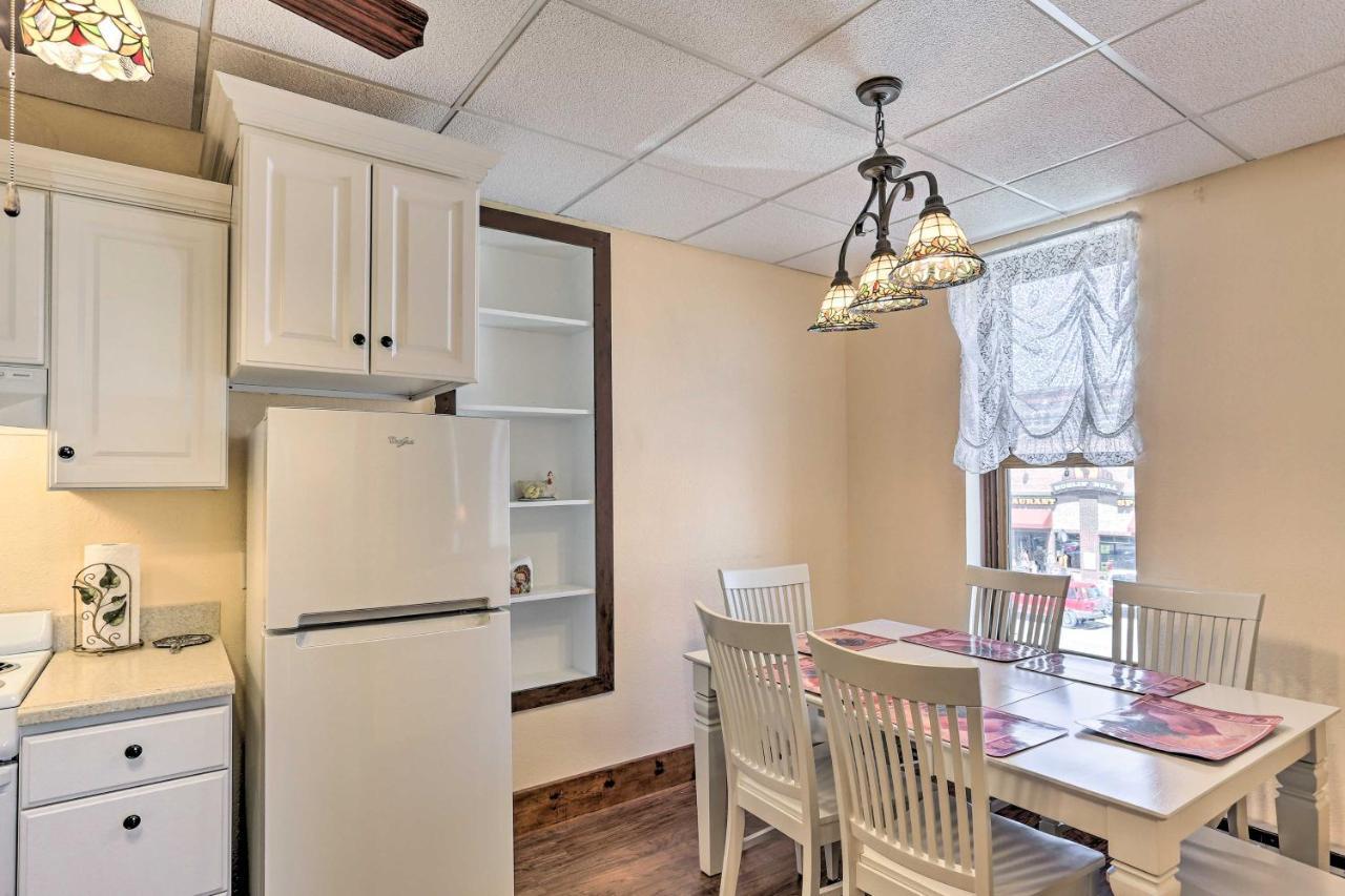 Custer Apt In Heart Of Town Shop, Dine, Hike Экстерьер фото